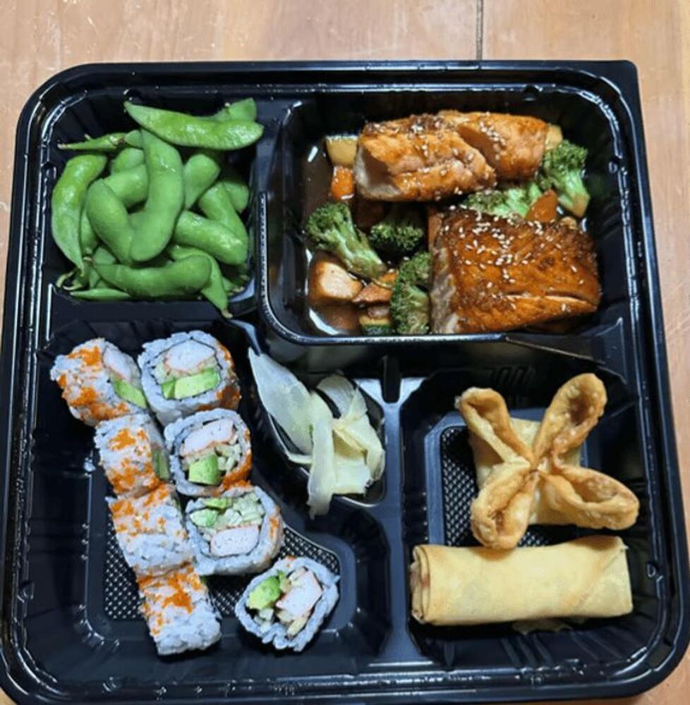 D-Teriyaki  Salmon  Bento Box (6oz)