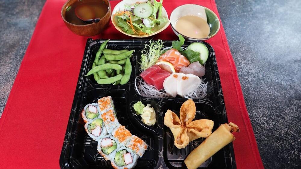 D-Sushi  Bento Box