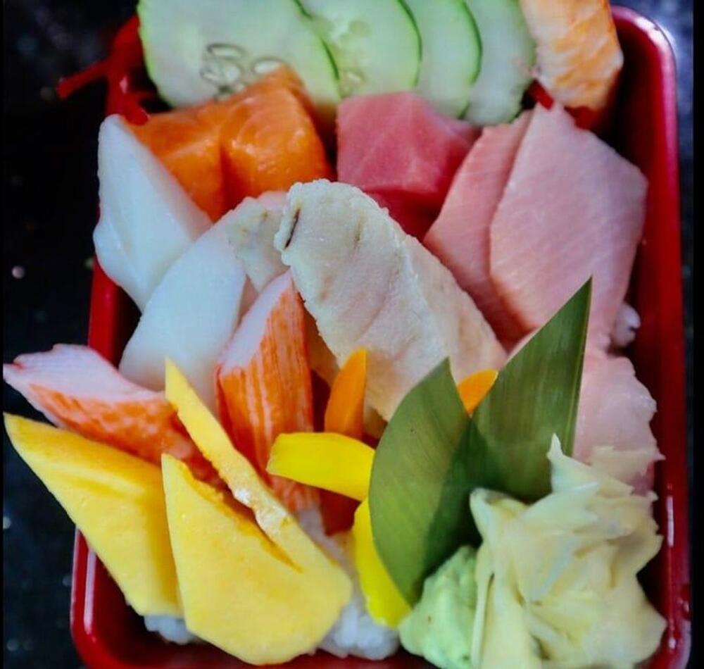 Chirashi Sushi